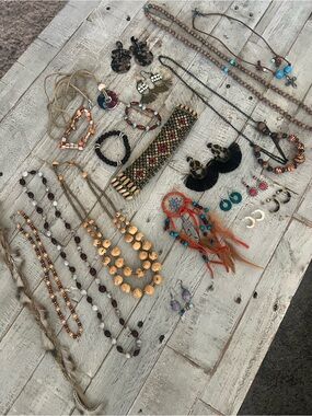 Vintage Handmade Southwestern Fashion Jewelry Bundle with Turquoise Accents